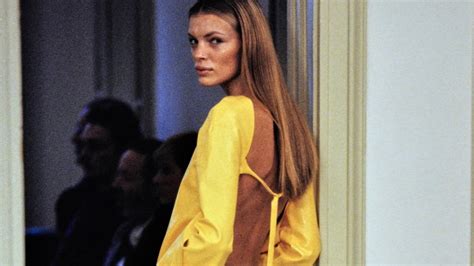 fendi spring 1999|90s Summer Minimalism: Fendi Spring 1999 – Ayerhs Magazine.